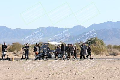 media/Jan-15-2026-Racers Edge (Thu) [[dfebeb70ab]]/1-Around the Pits-Track Walk/